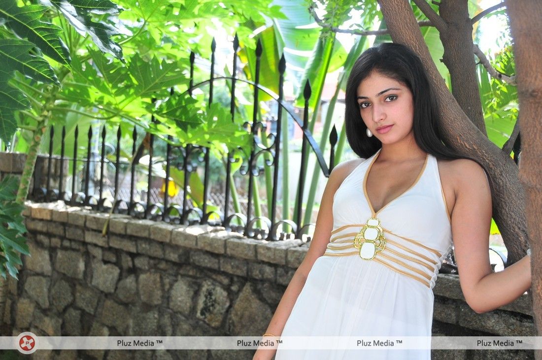 Haripriya New Photo Shoot - Pictures | Picture 115597